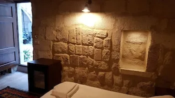 Tafana Hotel