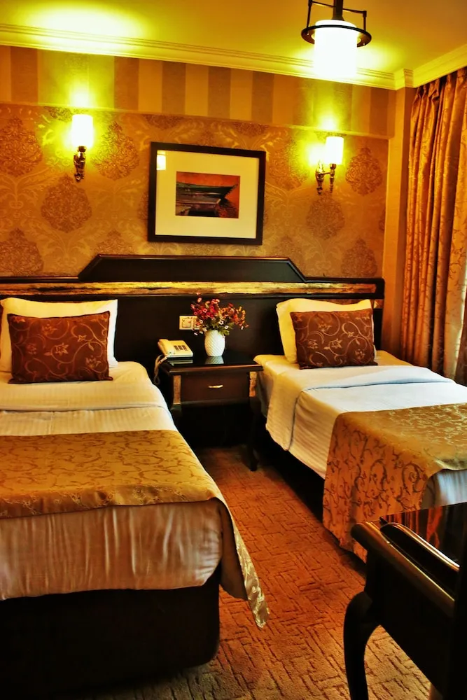 Standard Tek Büyük veya İki Ayrı Yataklı Oda