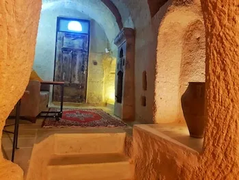 Cronos Cappadocia Cave Hotel