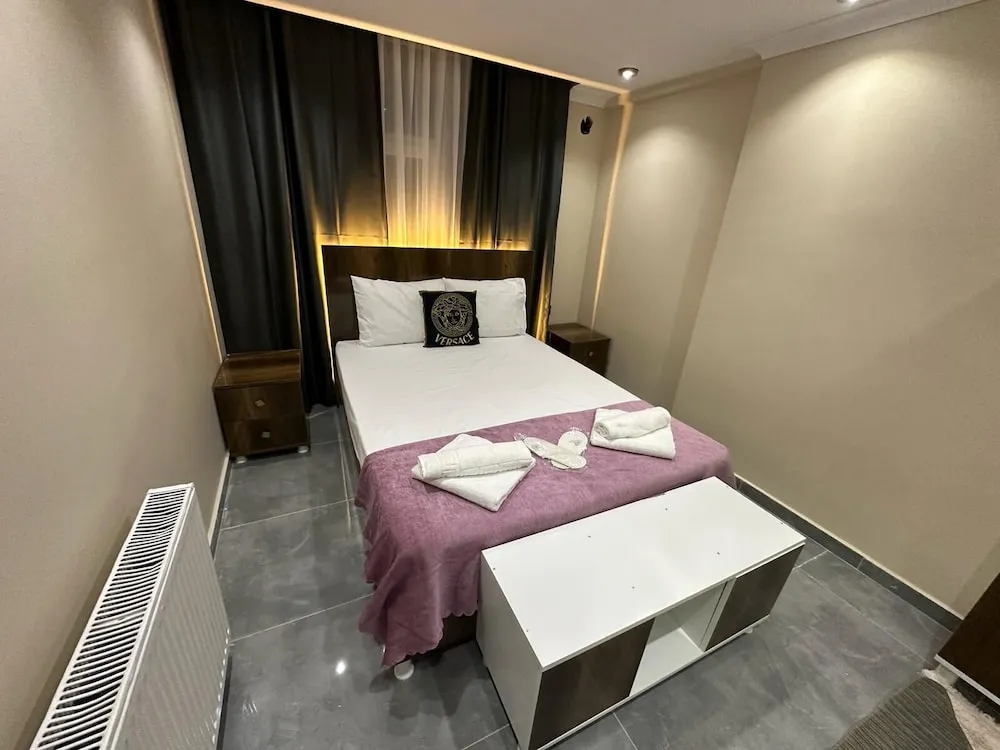 Standard Tek Büyük Yataklı Oda