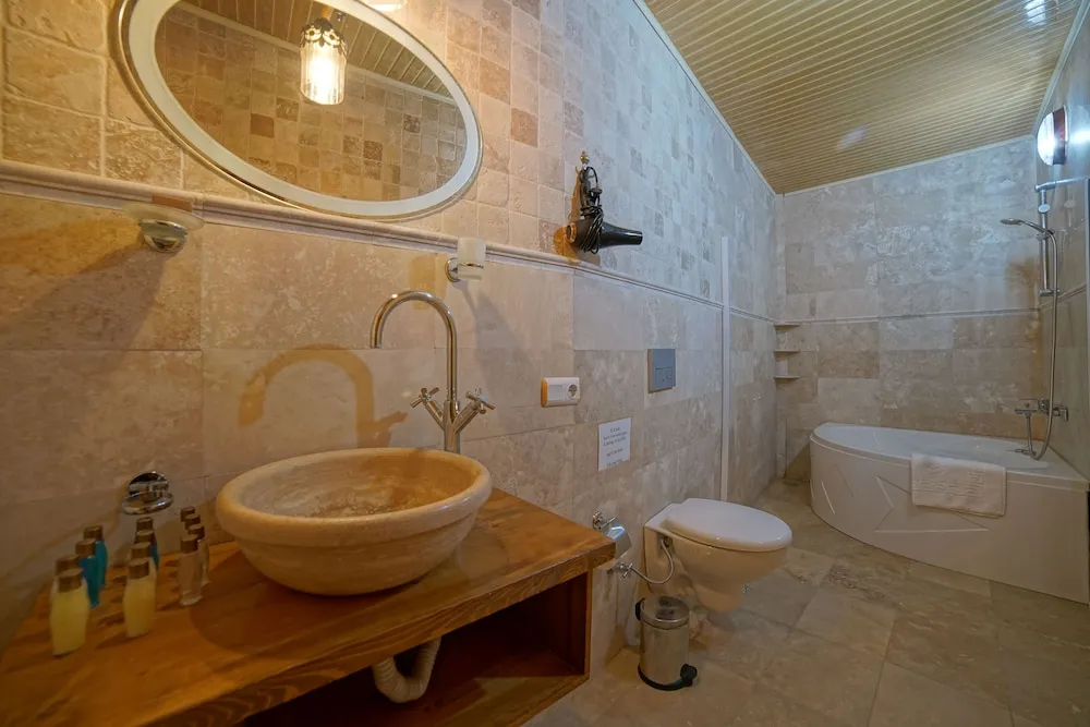 Deluxe Dört Kişilik Oda, Sıcak Su Küveti (Wooden)