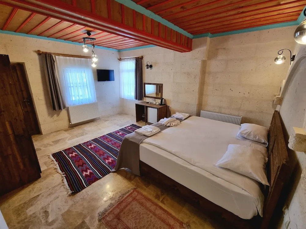 Deluxe Queen Room Annex Building