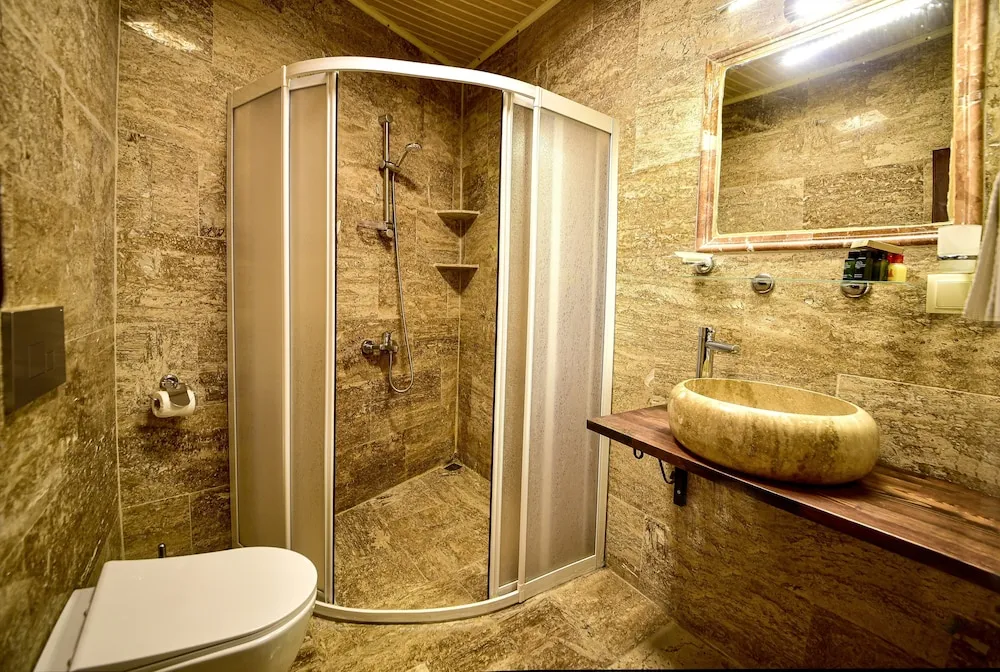 Honeymoon Oda, Sıcak Su Küveti, Şehir Manzaralı