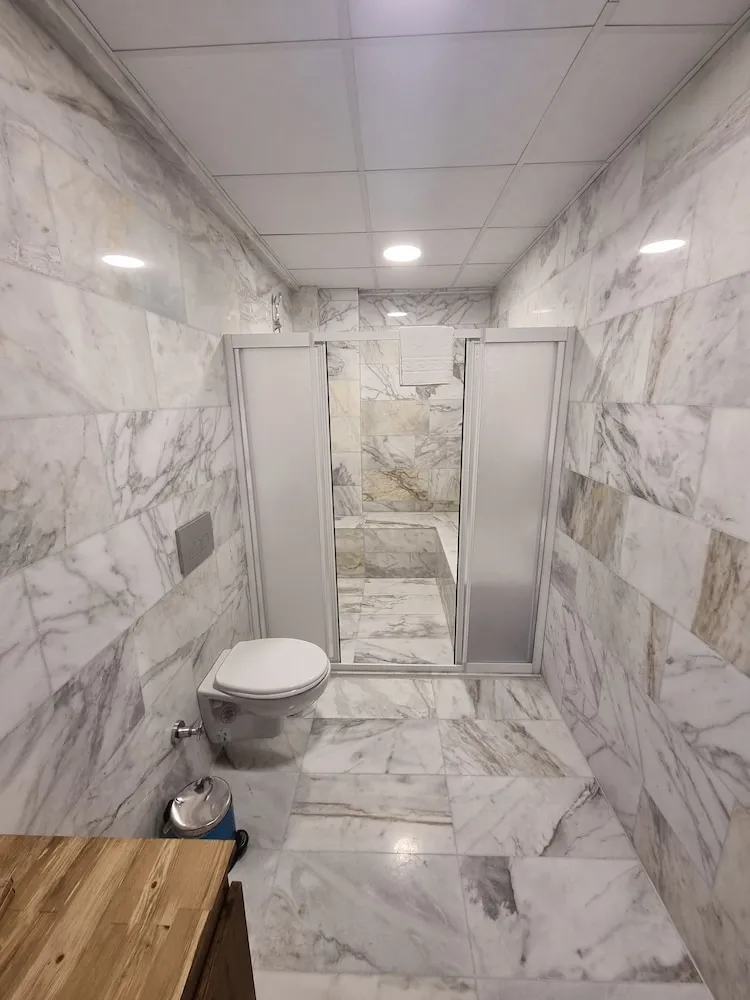 Deluxe King Room Annex Building