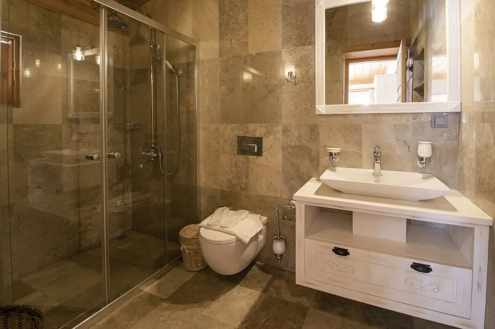 Comfort Oda, Deniz Manzaralı (Iris)
