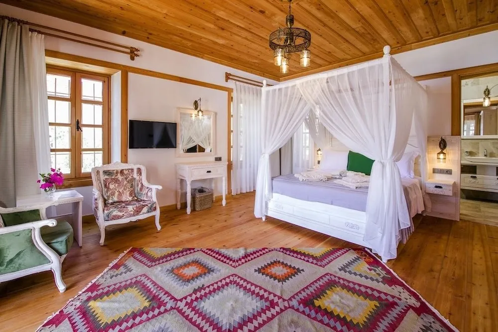 Comfort Oda, Deniz Manzaralı (Iris)