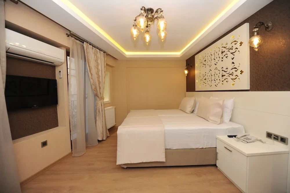 Deluxe Tek Büyük Yataklı Oda