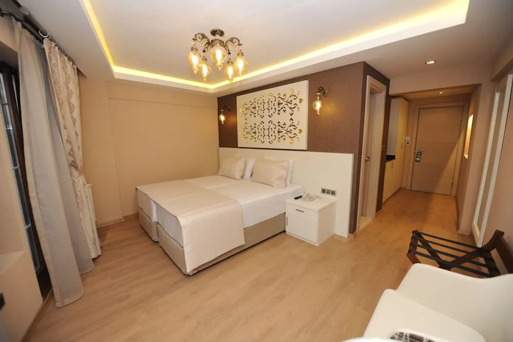 Deluxe Tek Büyük Yataklı Oda