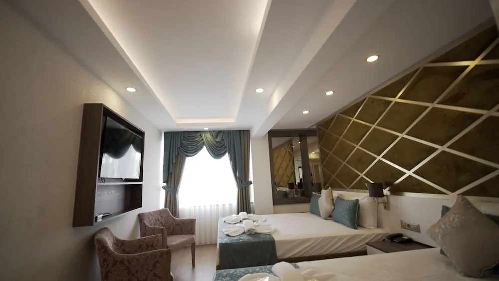 Standard Üç Kişilik Oda, Şehir Manzaralı