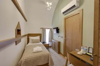 Silk Road Museum Hotel