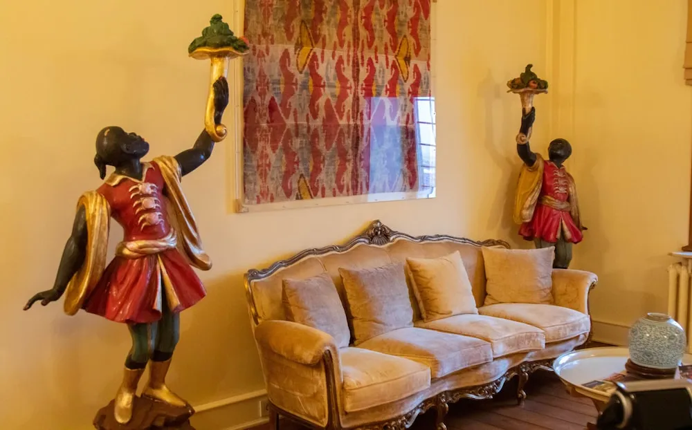 One Bedroom Royal Suite