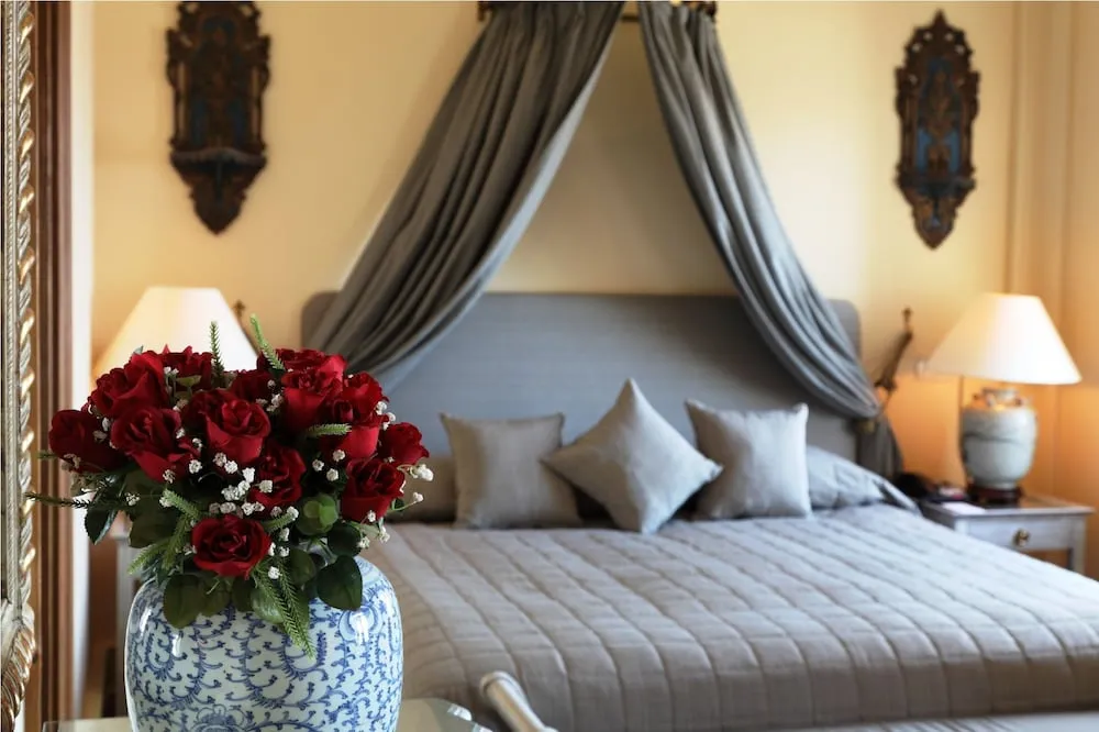 One Bedroom Royal Suite