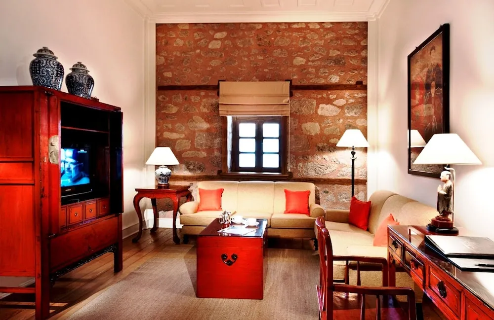 Two Bedroom Mandarin Suite