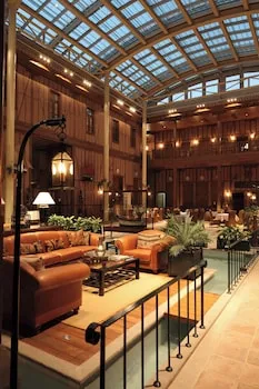 Divan Cukurhan - Boutique Class