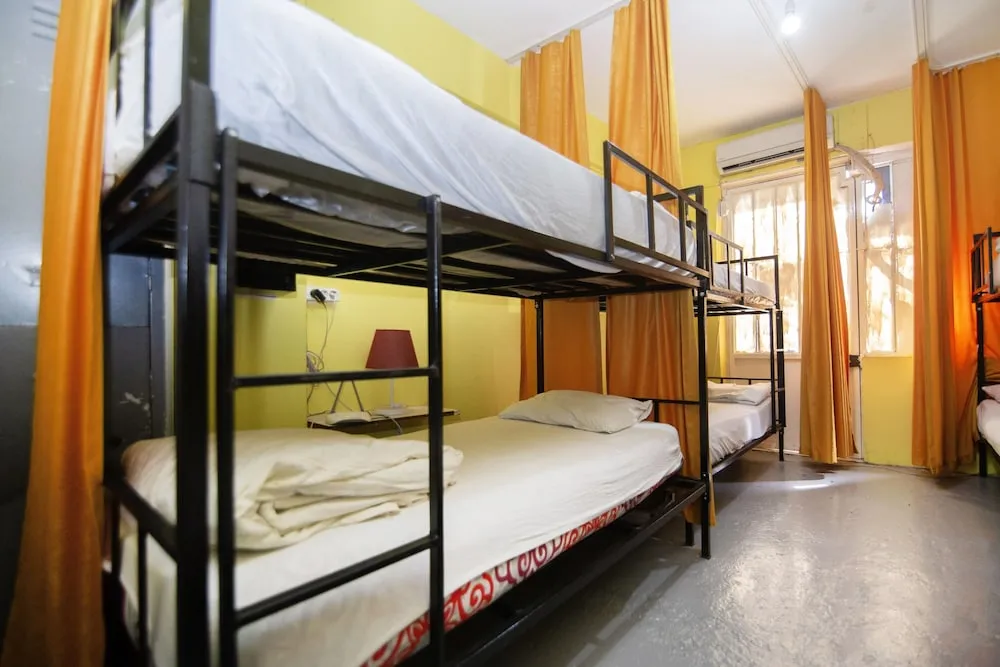 Basic Shared Dormitory, Mixed Dorm