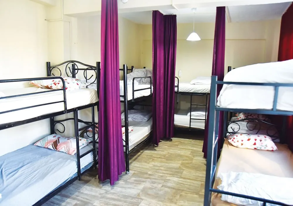 Basic Shared Dormitory, Mixed Dorm