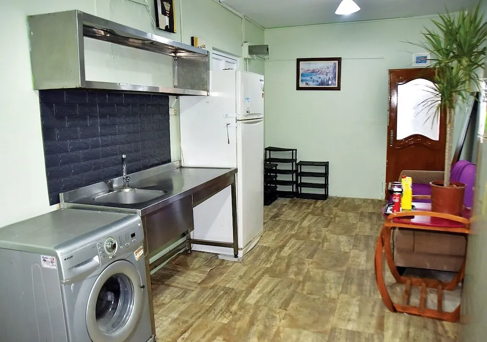 Basic Shared Dormitory, Mixed Dorm