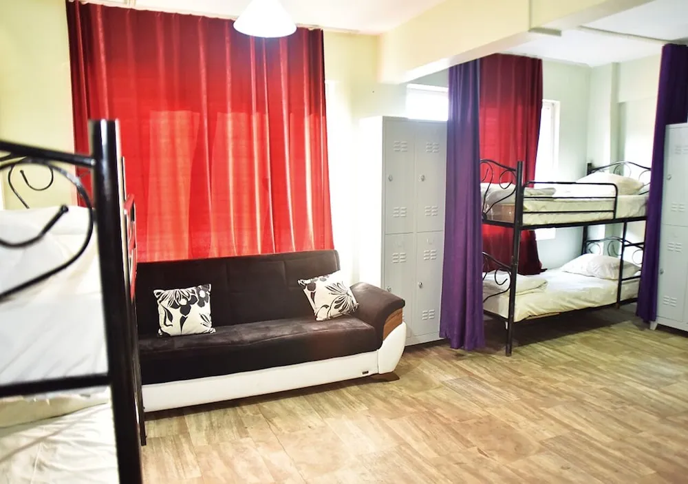 Basic Shared Dormitory, Mixed Dorm