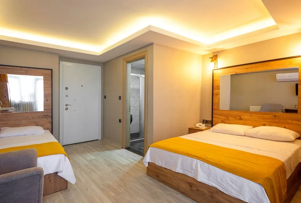 Design Üç Kişilik Oda