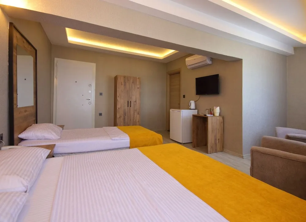 Design Üç Kişilik Oda