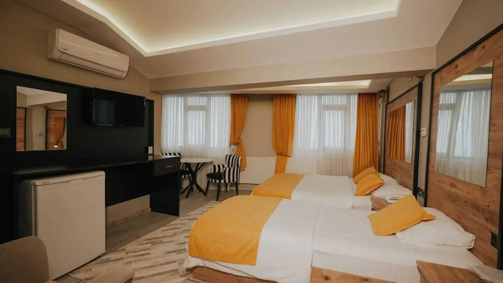 Design Üç Kişilik Oda