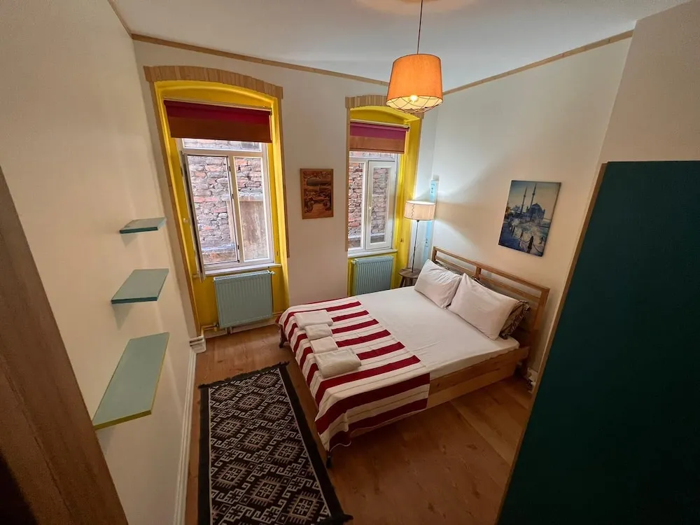 Family Apartment No 3 (150 Meters Away)