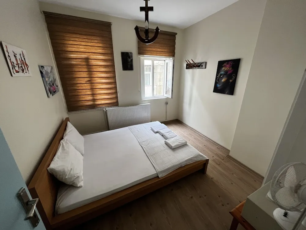 Family Apartment No 5 ( 150 Meters Away)