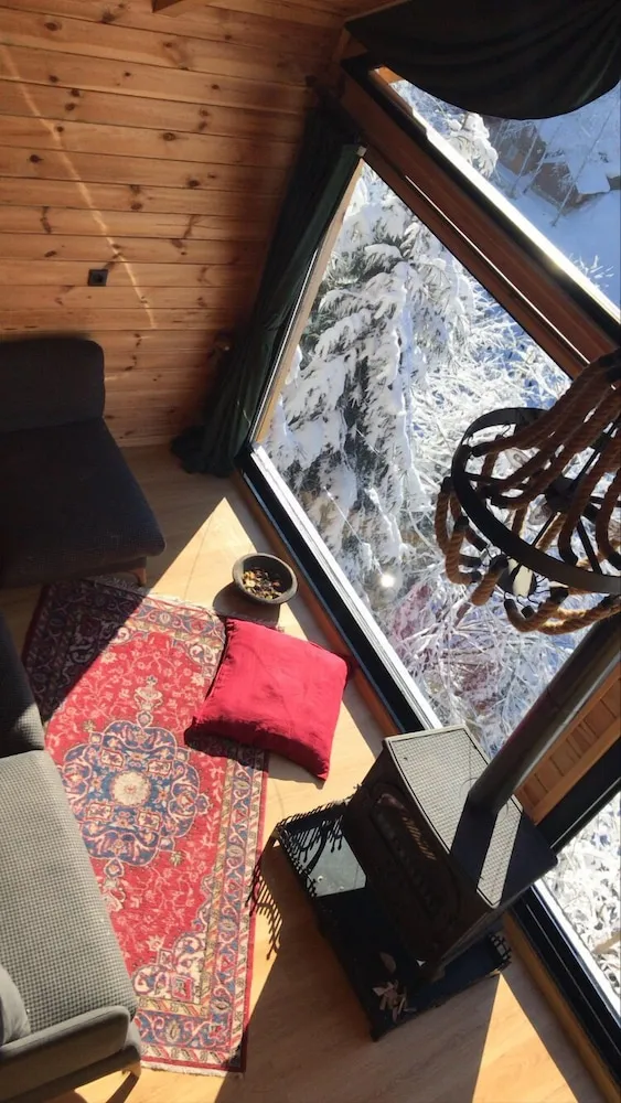 Honeymoon Oda, Dağ Manzaralı
