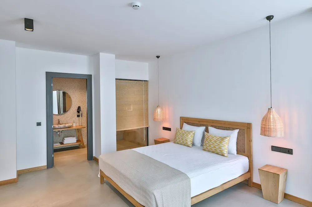 Comfort Tek Büyük Yataklı Oda