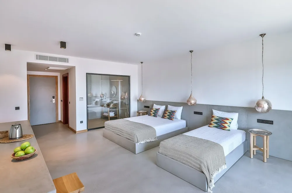 Design Üç Kişilik Oda