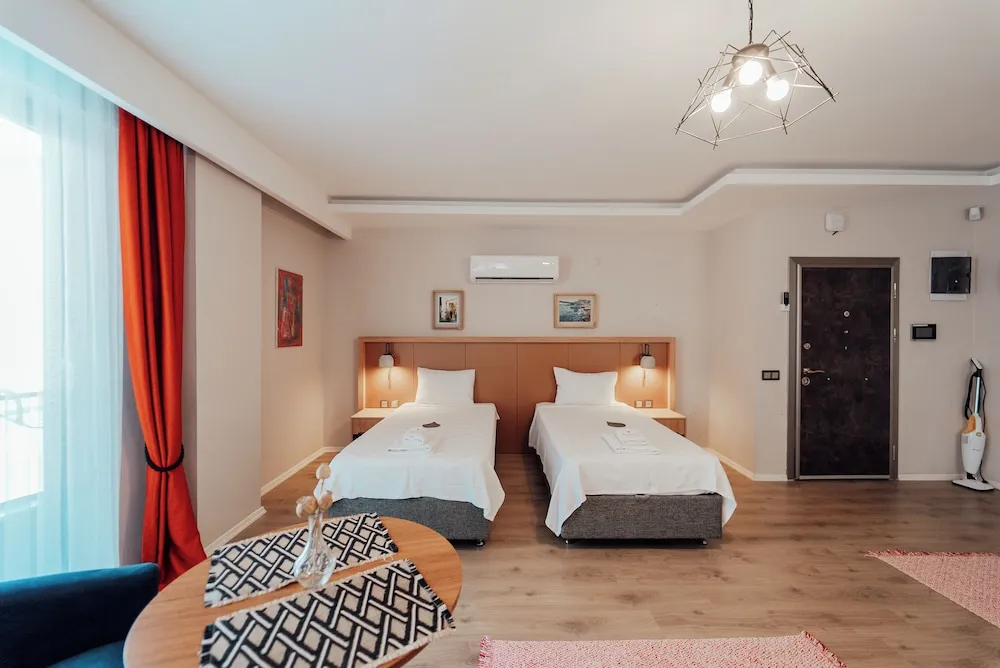 Standart Avlu Manzarali Oda