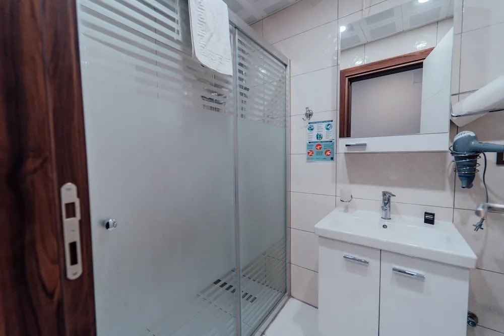 2+1 Suit