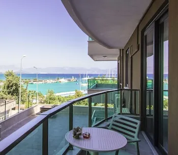 Fortunella Suites & Villas