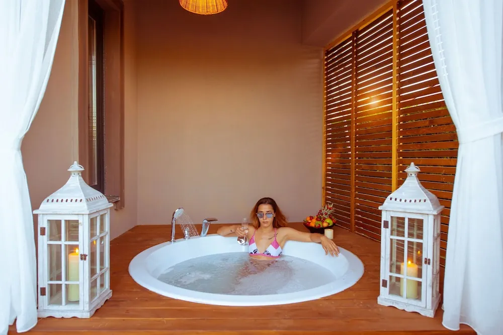 Honeymoon Oda, 1 Çift Kişilik Yatak, Sıcak Su Küveti, Havuz Kenarı