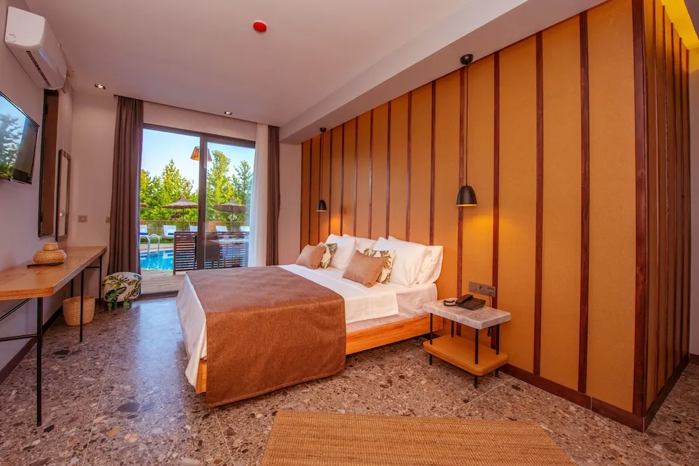 Honeymoon Oda, 1 Çift Kişilik Yatak, Sıcak Su Küveti, Havuz Kenarı