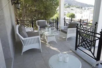 Ena Boutique Hotel & Residences