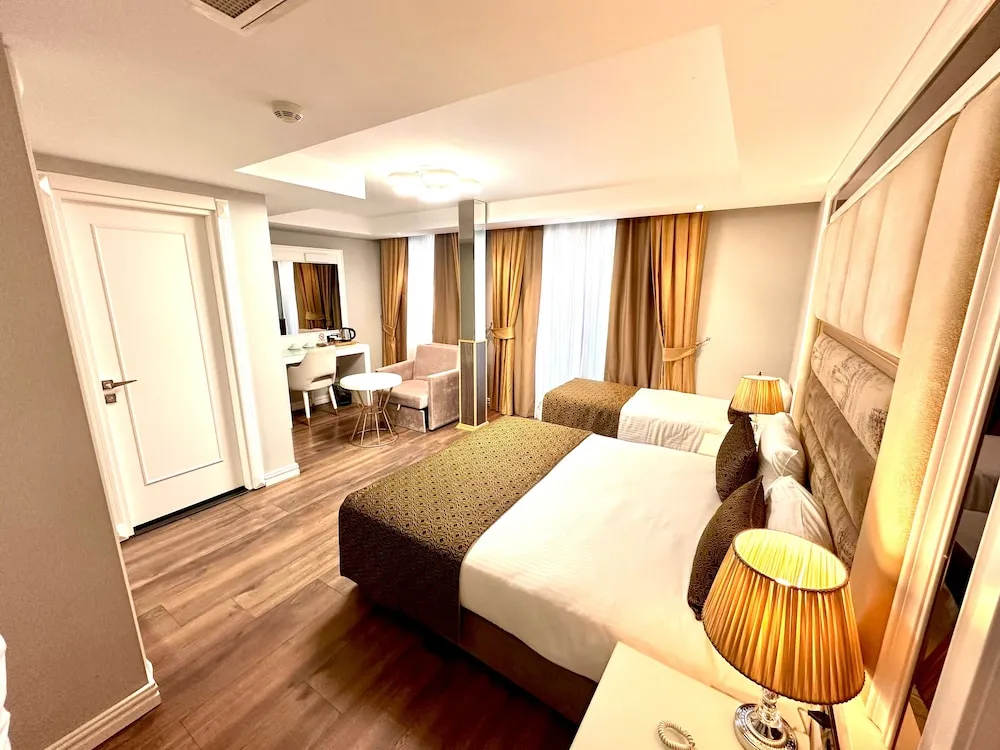 Superior Triple Room with Balcony