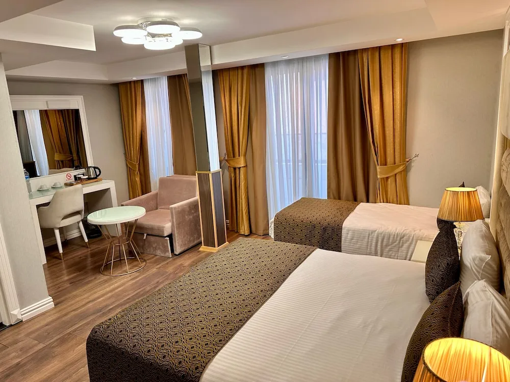 Superior Triple Room with Balcony