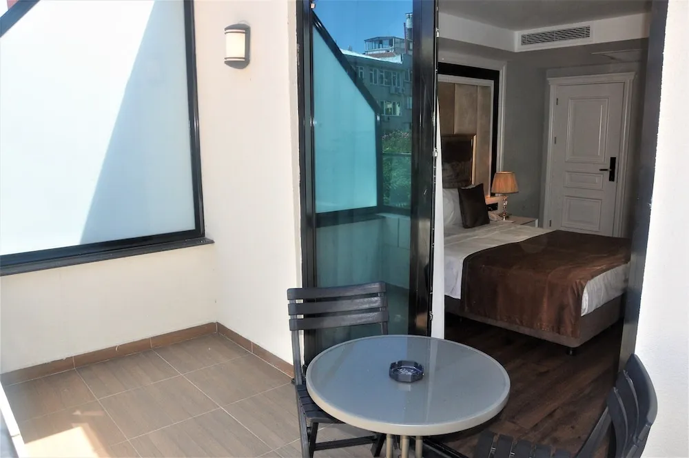 Superior Triple Room with Balcony