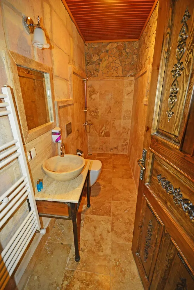 Traditional Tek Büyük Yataklı Oda, 1 Büyük (Queen) Boy Yatak, Üzüm Asması Manzaralı