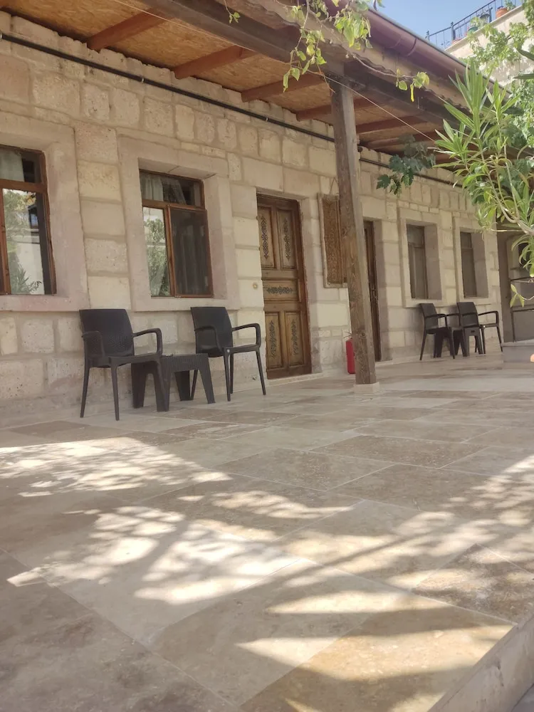 Traditional Tek Büyük Yataklı Oda, 1 Büyük (Queen) Boy Yatak, Üzüm Asması Manzaralı
