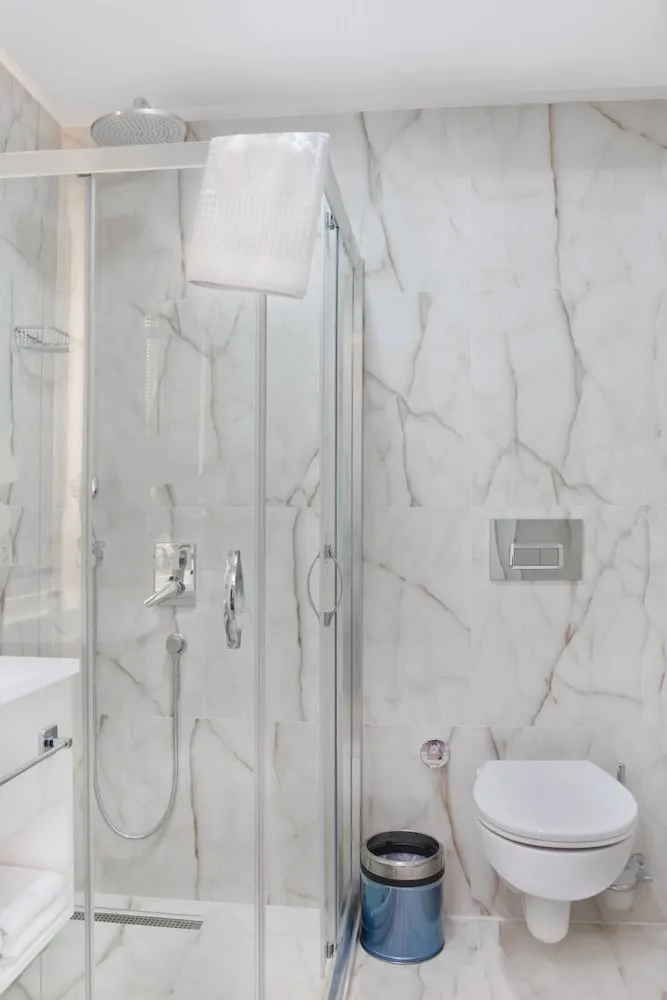 Standard Büyük Yataklı Tek Kişilik Oda, Şehir Manzaralı