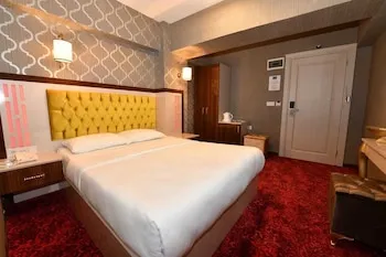 Sea Moon Hotel