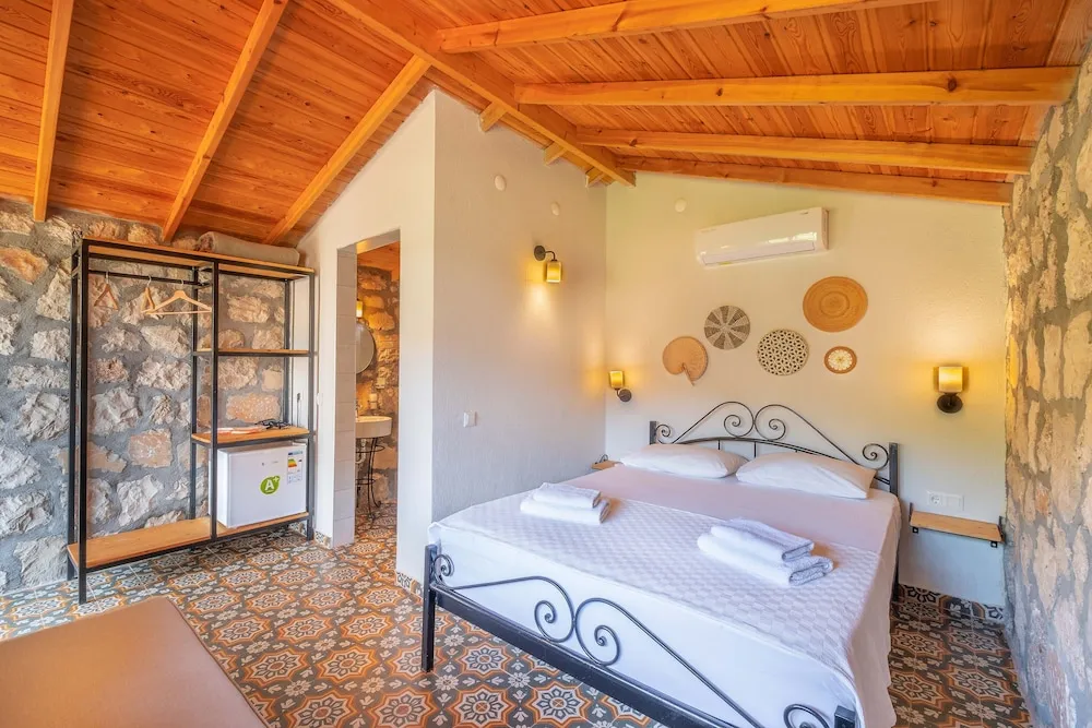 Comfort Tek Büyük Yataklı Oda