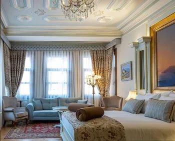 Ortaköy Hotel