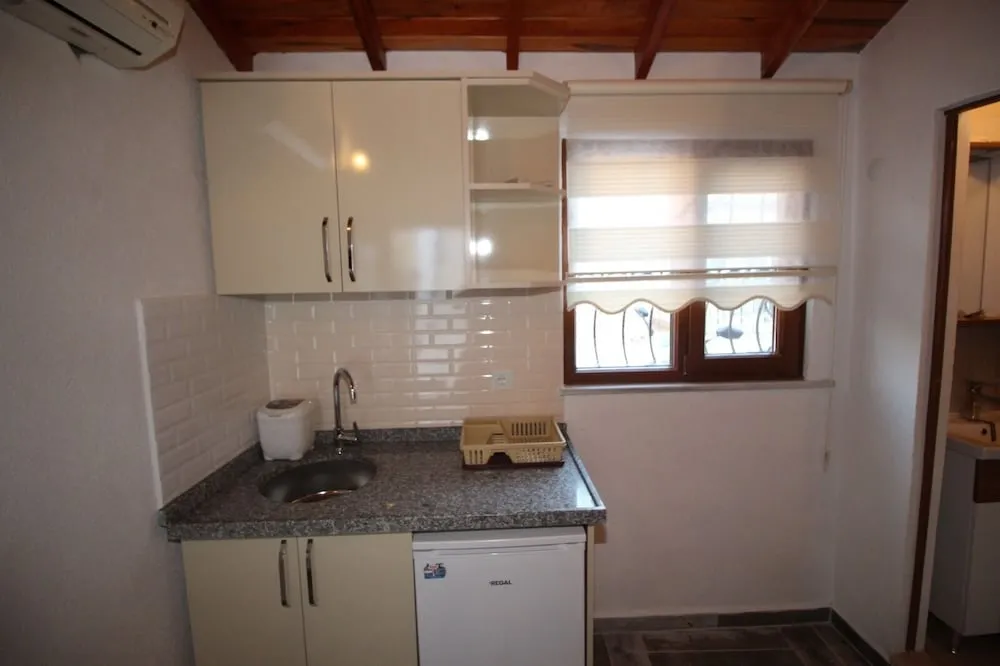 Standard Stüdyo Süit, Bahçe Manzaralı