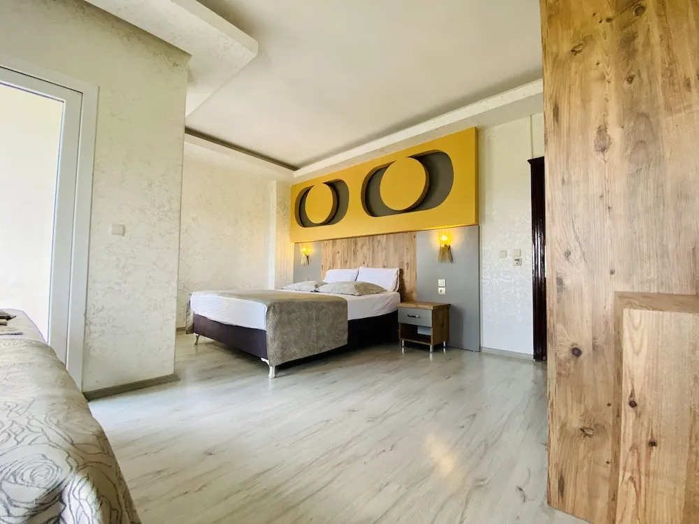 Standard Üç Kişilik Oda, Balkon