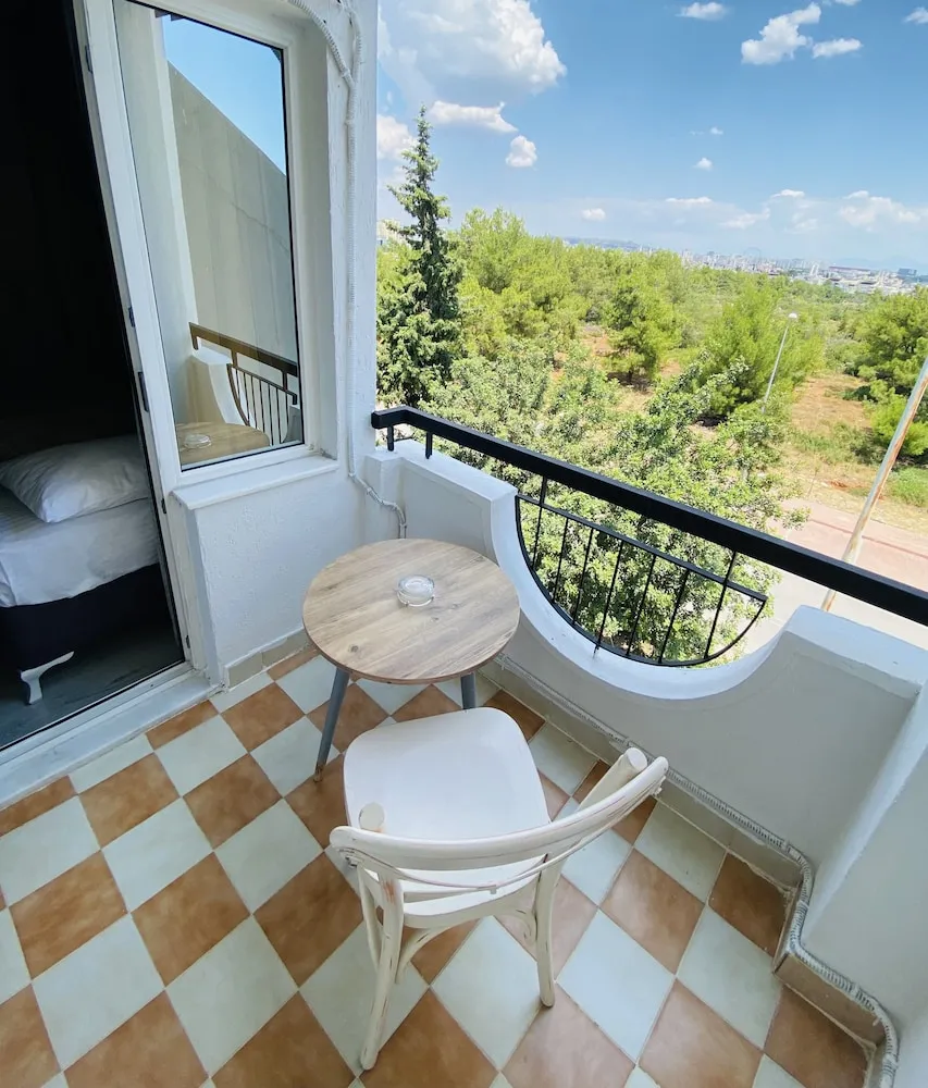 Standard Üç Kişilik Oda, Balkon