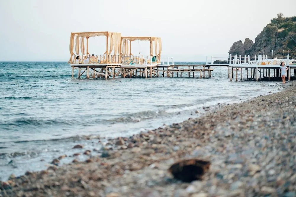 Basic Ağaç Ev, Veranda, Deniz Manzaralı