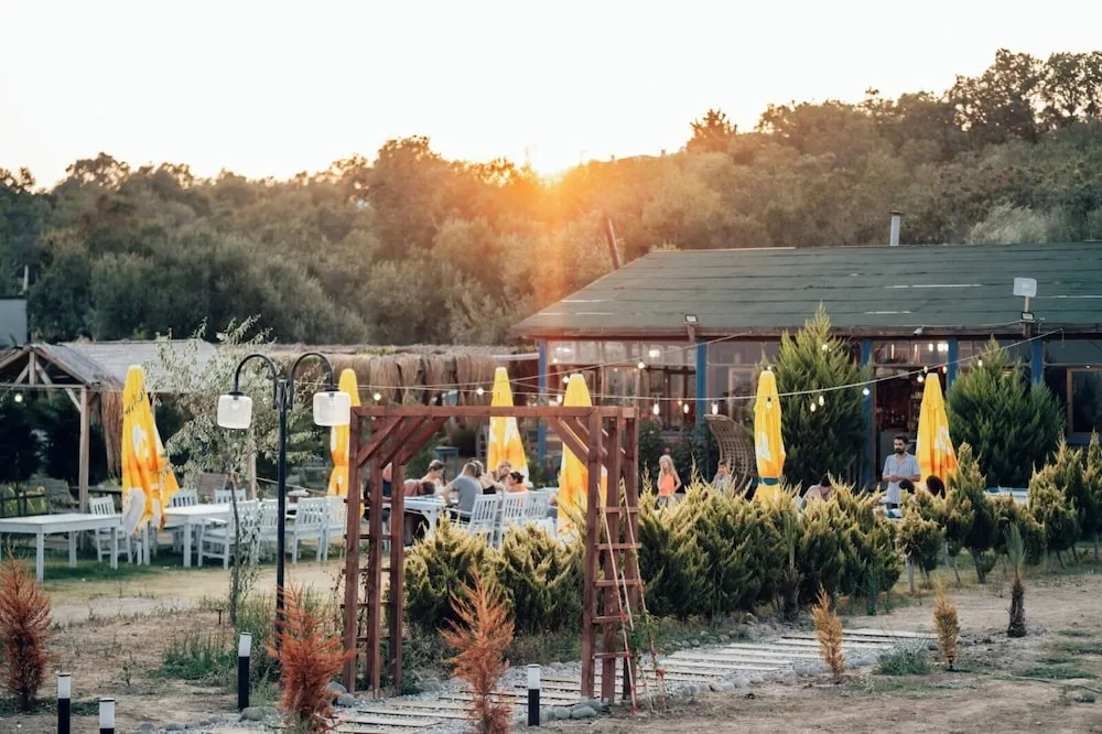 Basic Ağaç Ev, Veranda, Deniz Manzaralı